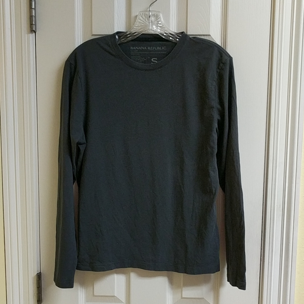 Banana Republic Long Sleeve Tee